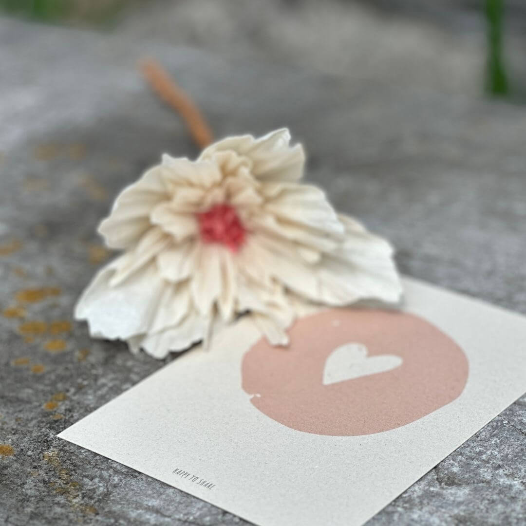 Handgeschepte lotusbloem